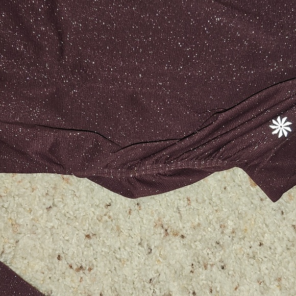 💜Athleta Speedlight Glow Top - Antique Burgundy Sparkle - Womens XS - Picture 7 of 10